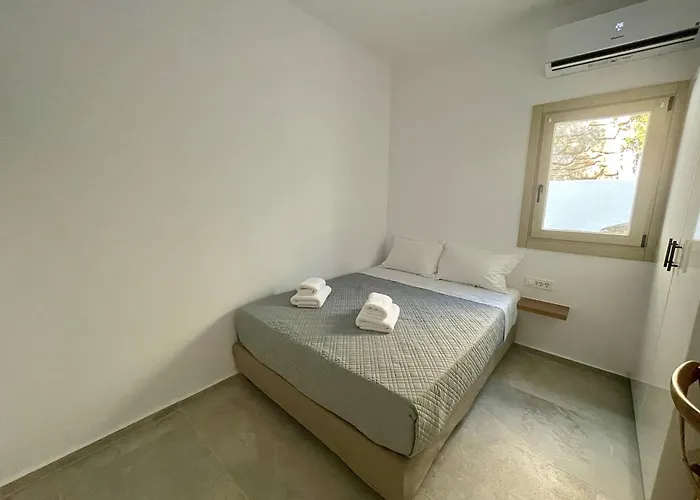 Mykonest * Agios Stefanos (Mykonos)