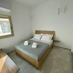 Mykonest *